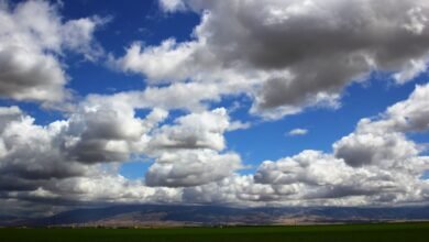 توقعات الأرصاد: أمطار رعدية وطقس حار نسبيًا في عدة مناطق بالمغرب